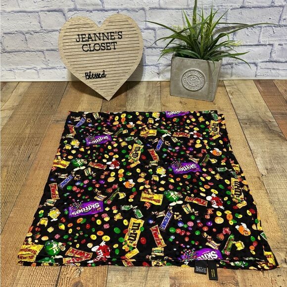 M&M Mars Snickers Skittles Candy Chocolate Silk Scarf Novelty Print 34”x34” Vtg - Picture 12 of 13
